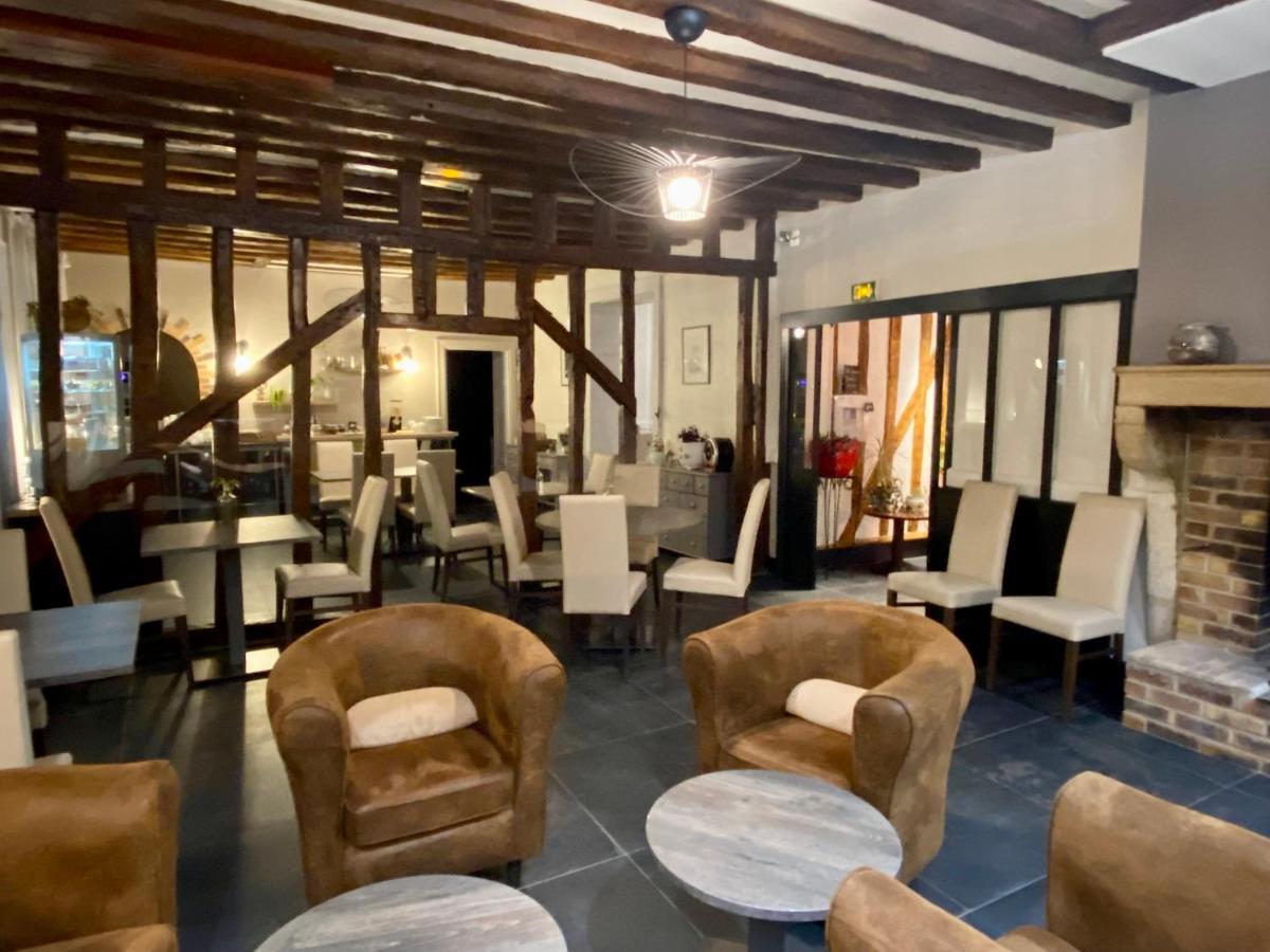 ארסונוואל Logis Hostellerie La Chaumiere מראה חיצוני תמונה