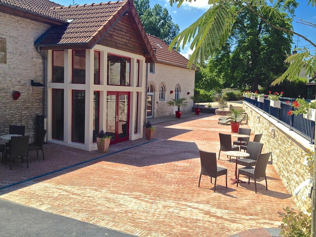 ארסונוואל Logis Hostellerie La Chaumiere מראה חיצוני תמונה