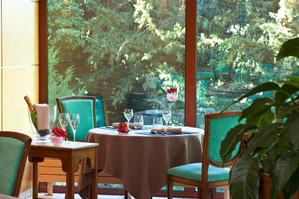 ארסונוואל Logis Hostellerie La Chaumiere מראה חיצוני תמונה
